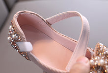 Load image into Gallery viewer, 2023 New Childrens Shoes Pearl Rhinestones Shining Kids Princess Shoes Baby Girls Shoes Party And Wedding SHINYOU
