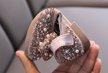 Load image into Gallery viewer, 2023 New Childrens Shoes Pearl Rhinestones Shining Kids Princess Shoes Baby Girls Shoes Party And Wedding SHINYOU
